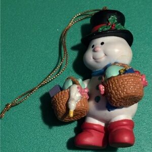 Snowman Ornament with Baskets